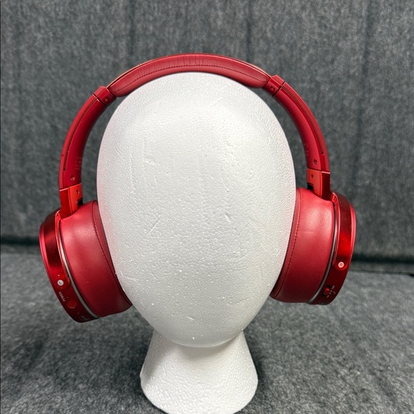 Sony Vibrant Red Over-Ear Headphones MDR-XB950BT Bluetooth - Picture 5 of 14